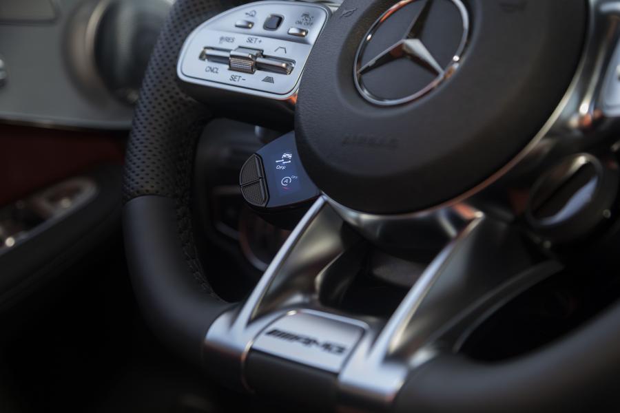 Детали интерьера Mercedes-AMG GLC43 4Matic (X253) 2019 года  (NA) (фото 52 из 68)